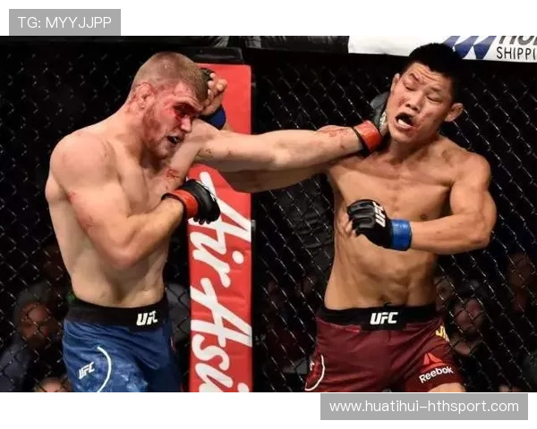 UFC女拳手赛后猛击,拳套飞出屏幕的瞬间燃爆全场! UFC女拳手赛后猛击,拳套飞出屏幕的瞬间燃爆全场!