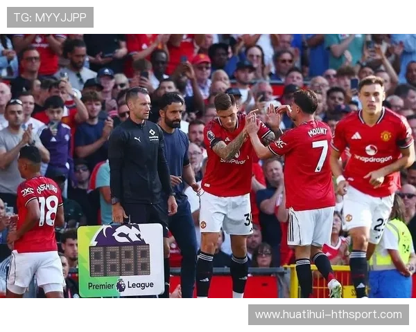 曼联定位球防守出现盯人漏洞